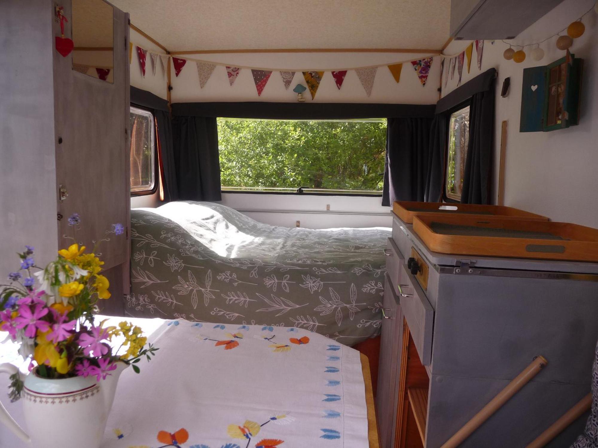 Bretagne Chambre D'Hotes Suite 53M2 Et Caravane Vintage Avec Cuisine Et Salle De Bains Privees Brittany B&B 53M2 Suite And Vintage Caravan Glamping With Private Kitchen And Bathroom Pleumeur-Gautier Ngoại thất bức ảnh